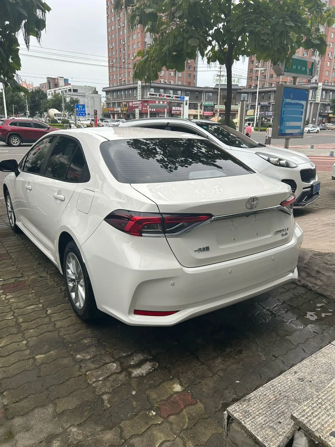 Toyota 2023 corolla 1.2T stepless elite version of automatic gear 3