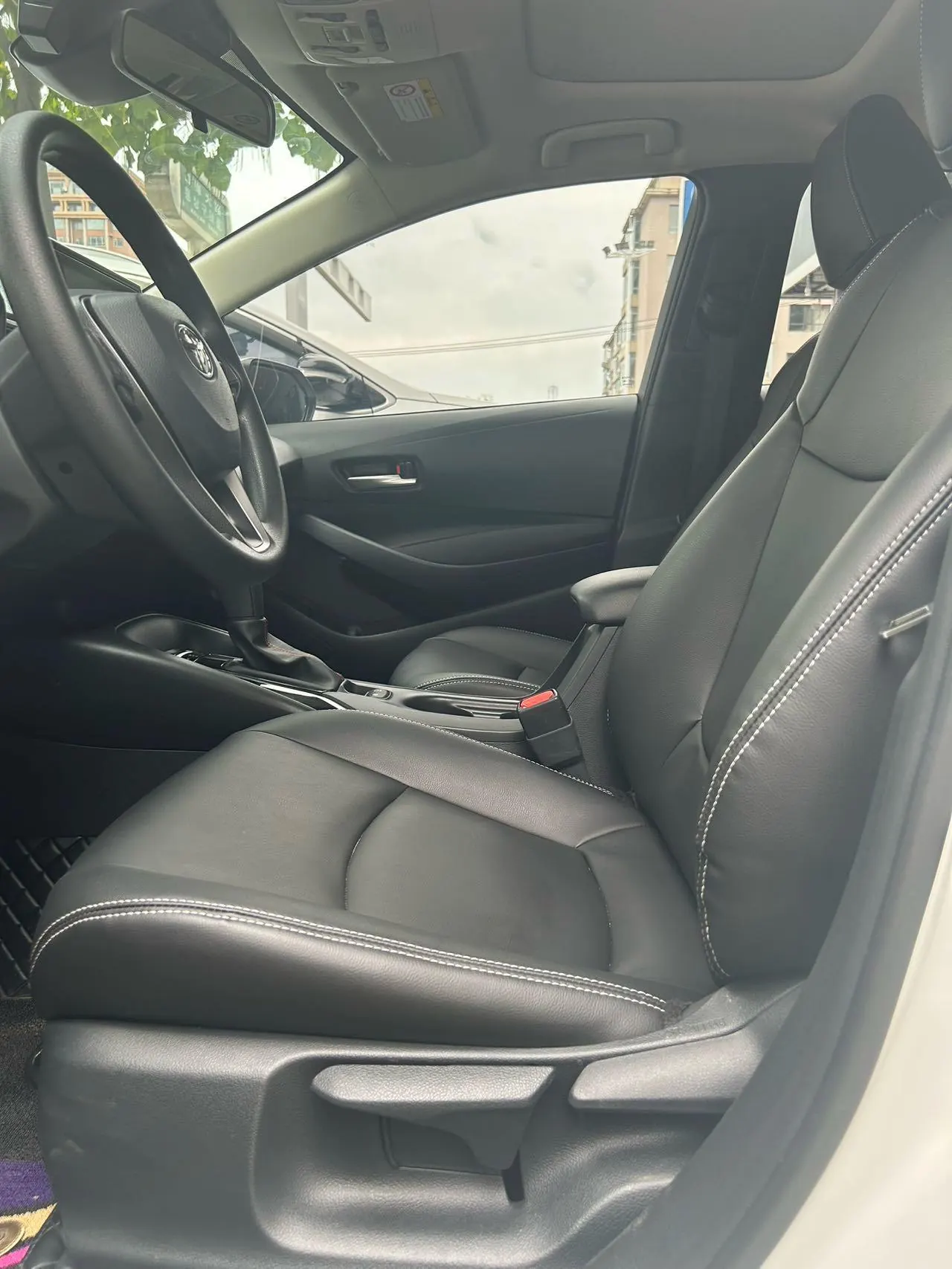 Toyota 2023 corolla 1.2T stepless elite version of automatic gear 4