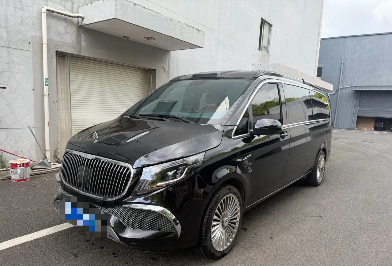 Open image lightbox: Mercedes Benz 2021 Vito 2.0T Elite Edition 7-seat Automatic Gear