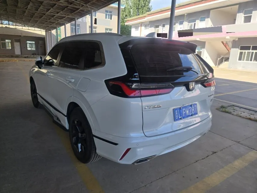 Honda 2025 Hao Ying 1.5T Stepless 240TURBO Two-Drive Deluxe Edition 5-seat Automatic Gear 3