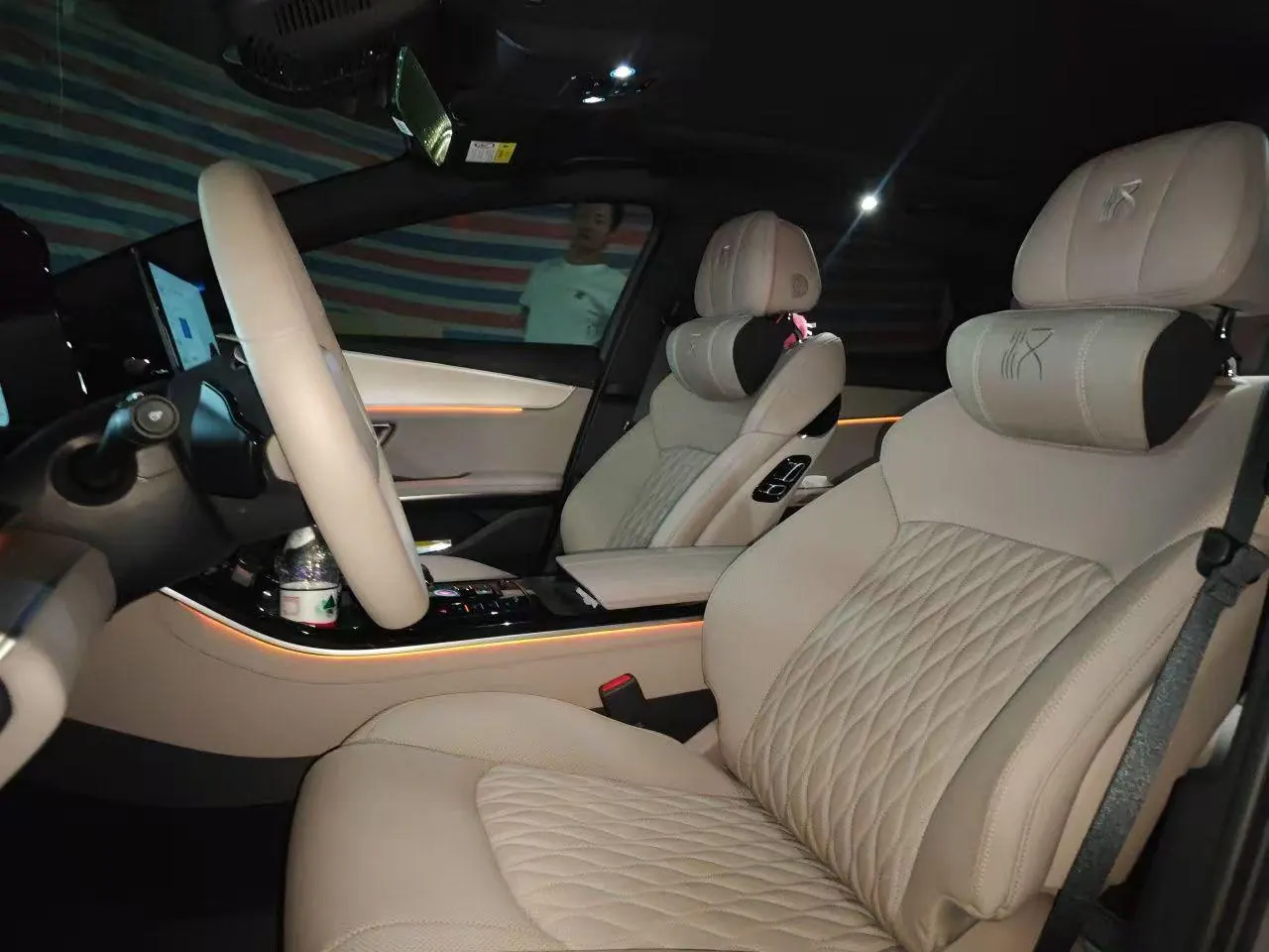 BYD 2025 Han EV 506KM Honorable Automatic Transmission 3