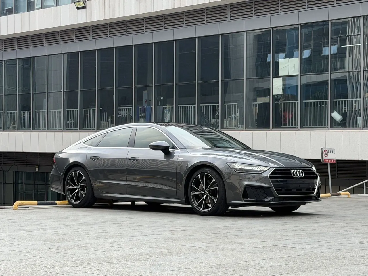 Audi A7 (Imported) 2021 A7 Sportback 2.0TFSI 45TFSI Automatic Gear Selection 3