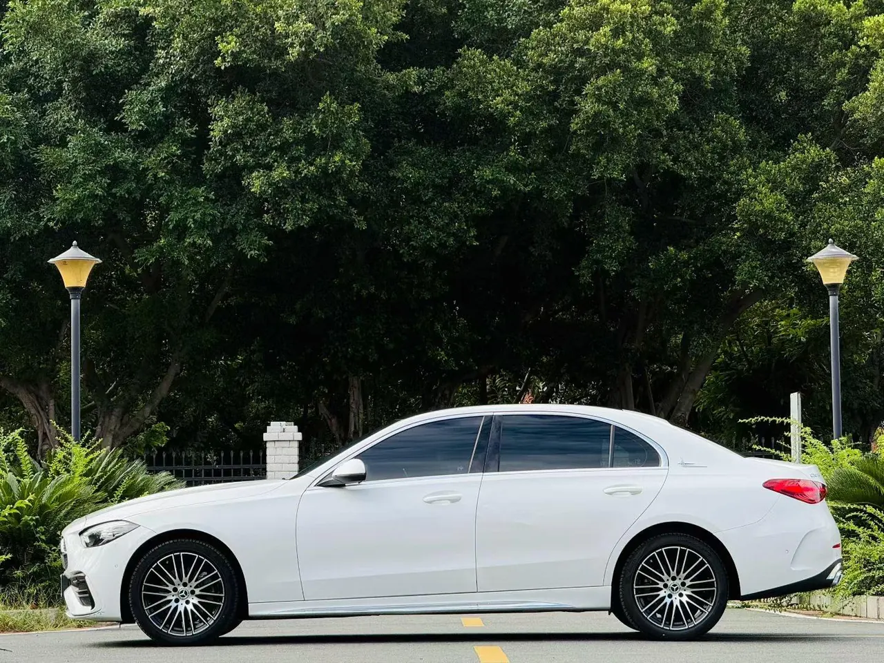 Mercedes Benz Class C 2023 C 200 L 48V 1.5T Sports Edition Automatic Gear 3