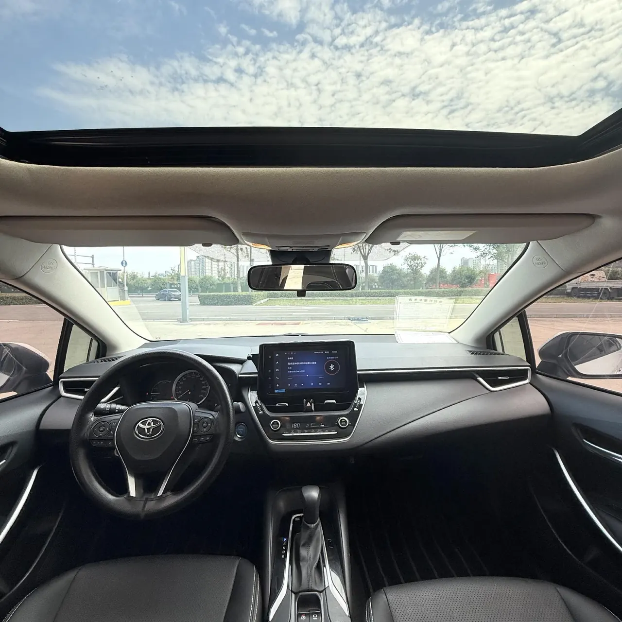 Toyota 2021 Corolla Double Engine 1.8 Stepless Elite Automatic Gear 4