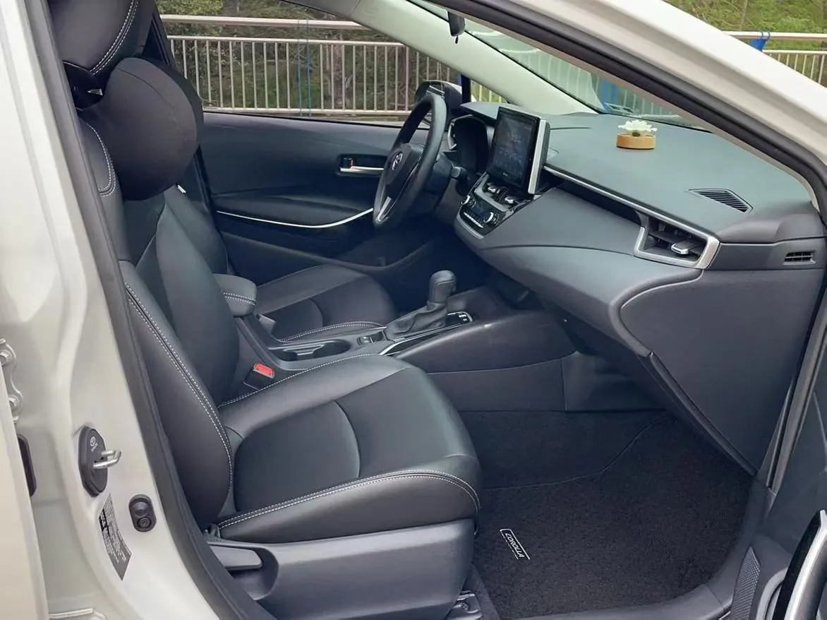 Toyota 2021 Corolla Double Engine 1.8 Stepless Elite Automatic Gear 5