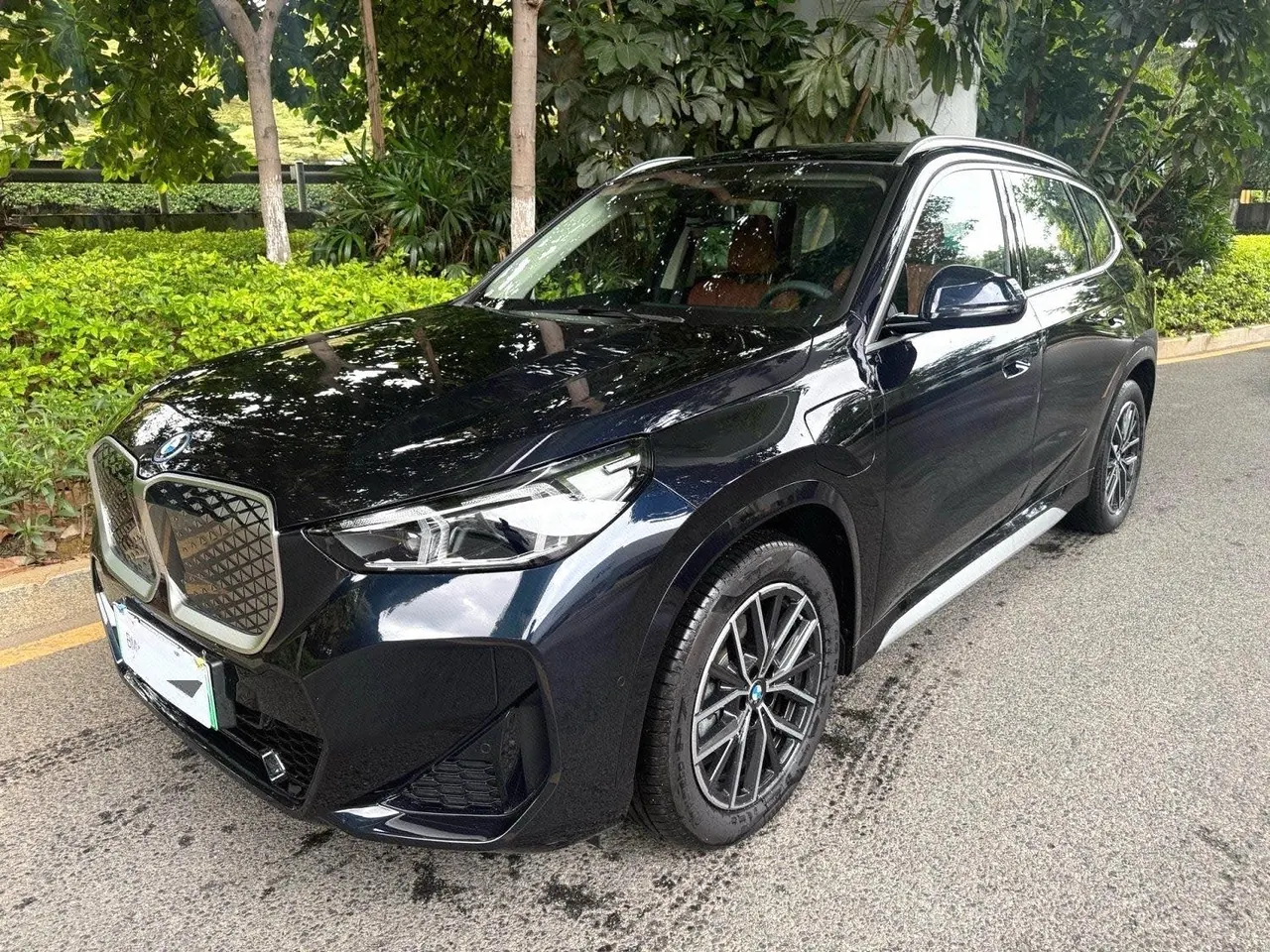 BMW 2026 iX1 eDrive25L eDrive25L m sports suit automatic gear - View 1