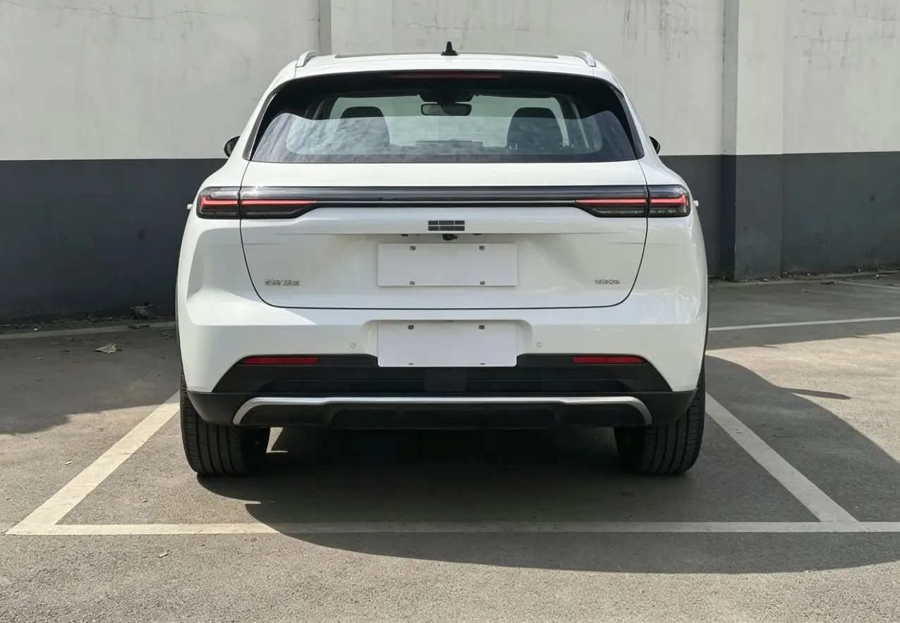 Geely Galaxy Galaxy Starship 7 EM-i 2025 Starship 7 EM-i 1.5 120km Discovery Edition Automatic Gear 2