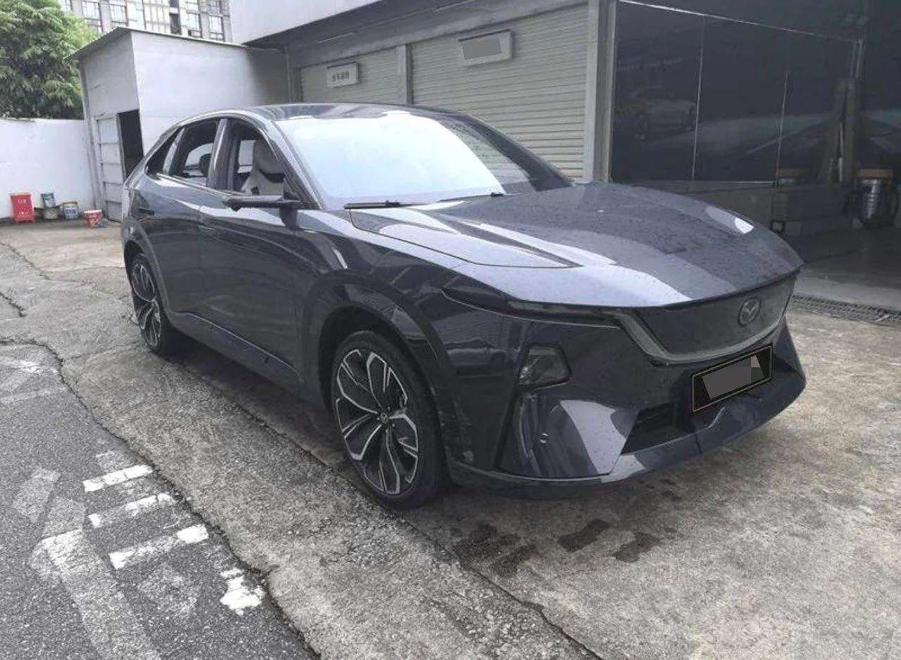 Mazda 2025 EZ-60 600 Pro automatic gear 6