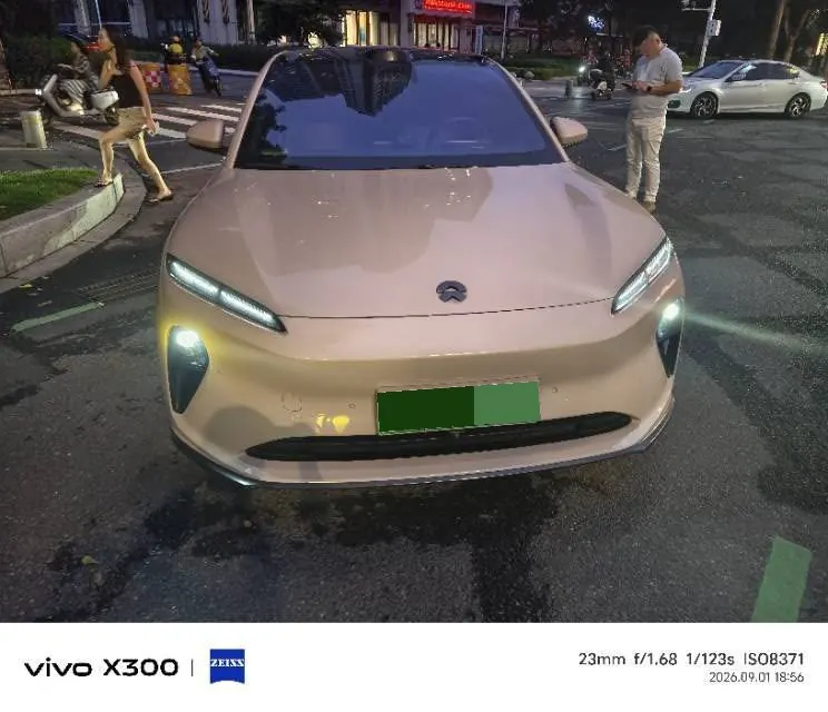 NIO 2023 ET5T 75kWh Touring automatic 2