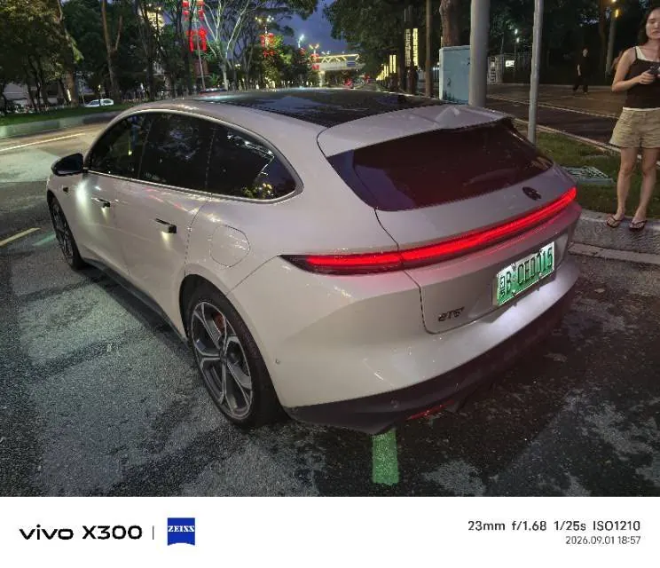 NIO 2023 ET5T 75kWh Touring automatic 7