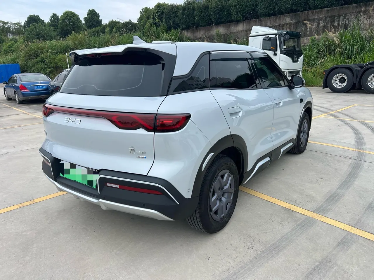 BYD 2025 Yuan UP Smart Driving 401KM Vital Automatic Gear 6