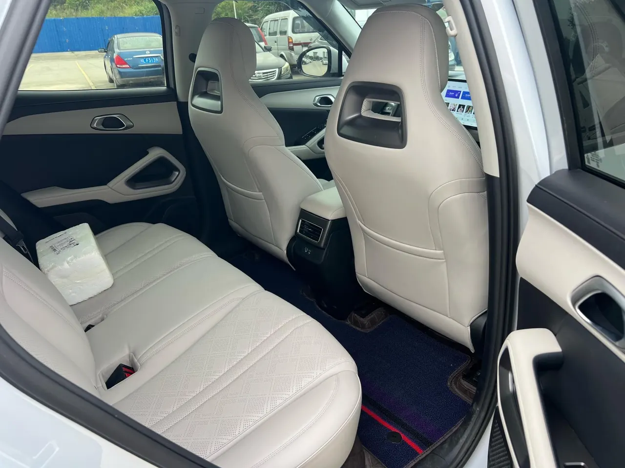 BYD 2025 Yuan UP Smart Driving 401KM Vital Automatic Gear 8