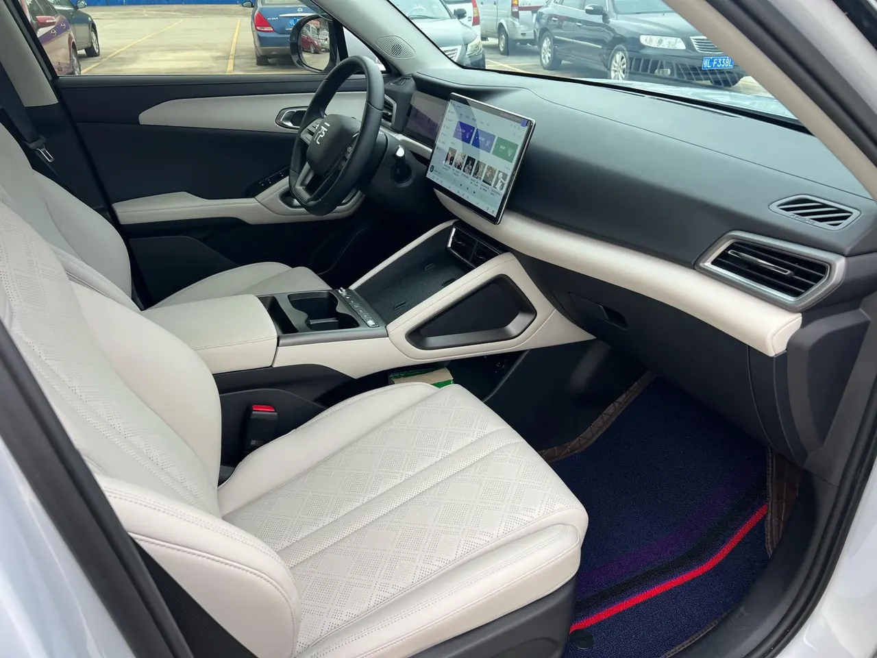 BYD 2025 Yuan UP Smart Driving 401KM Vital Automatic Gear 9