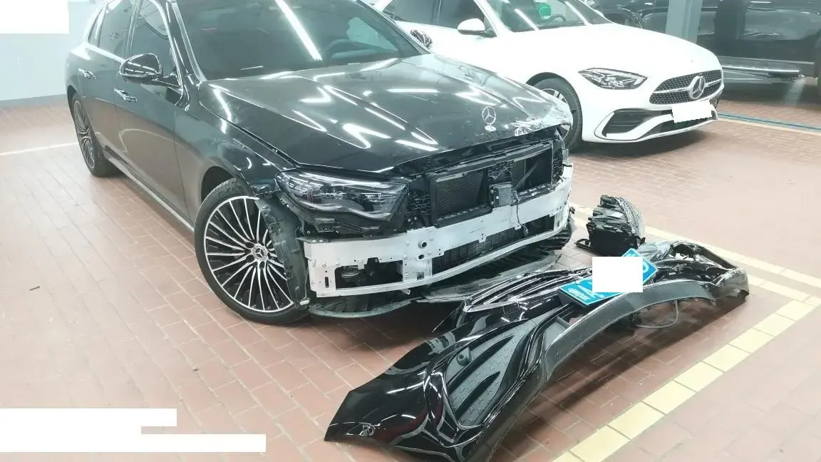 Mercedes Benz E Class 2025 E 300 L 48V 2.0T Distinguished Sports Automatic 11