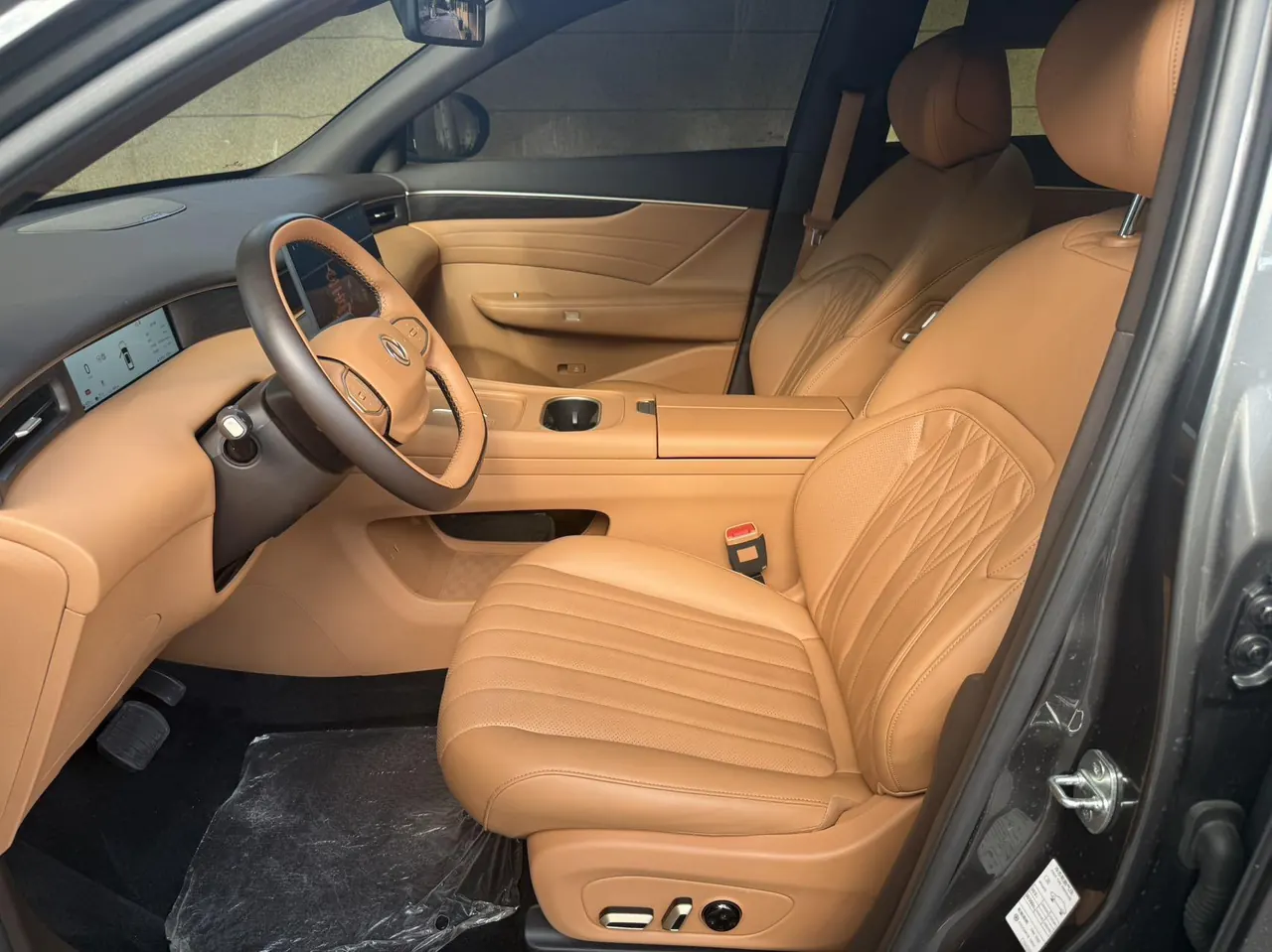 Aeolus 2025 L8 1.5T 185KM Dream Edition Automatic Gear 8