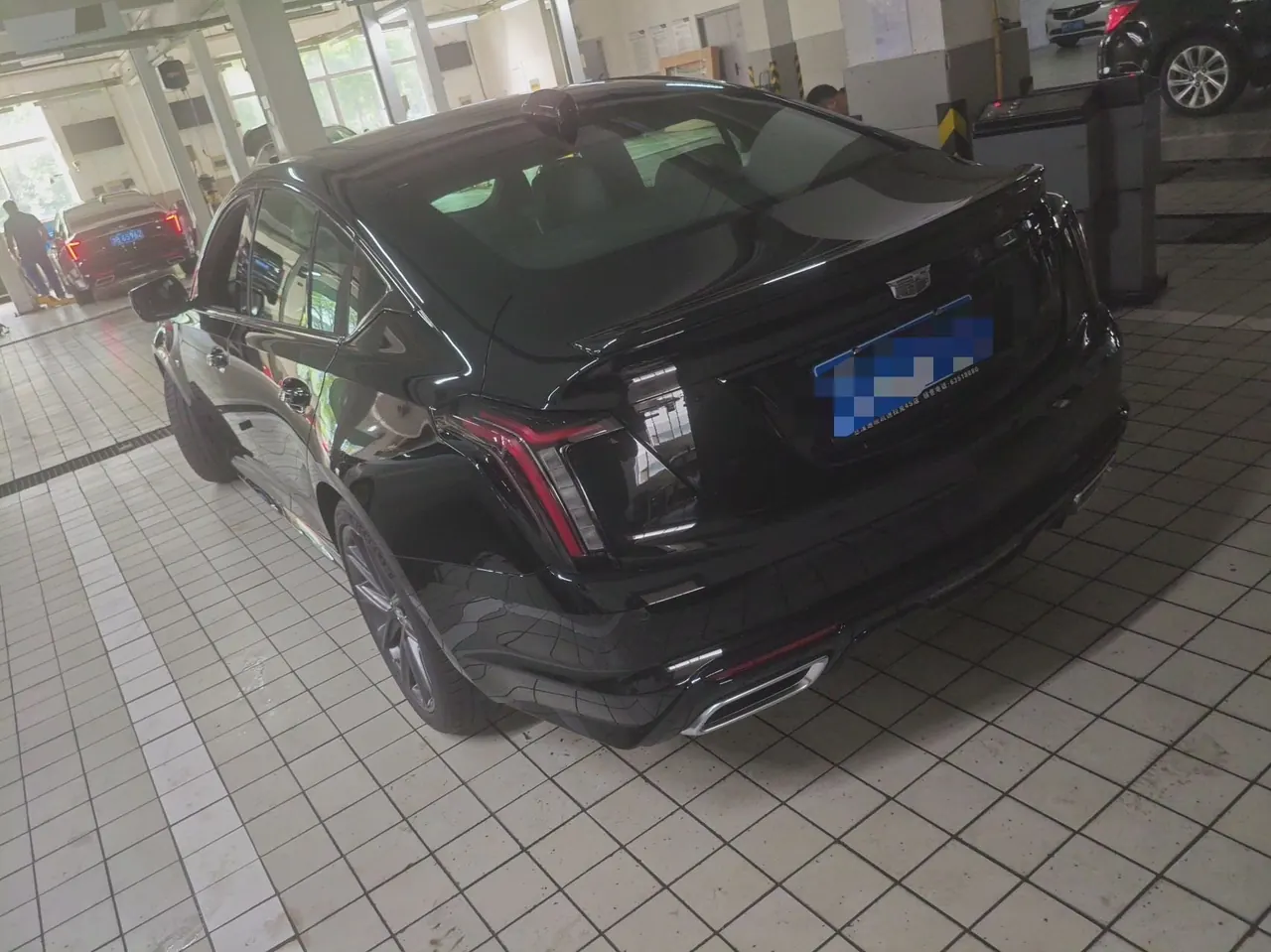 Cadillac 2025 CT5 2.0T 28T Track Performance Edition Peak Track Optional Package Automatic Gear 3