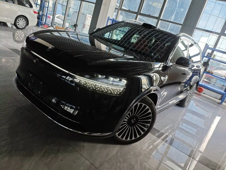 Open image lightbox: AITO 2025 AITO M9 extended range Ultra version 52kWh5 seat version automatic gear