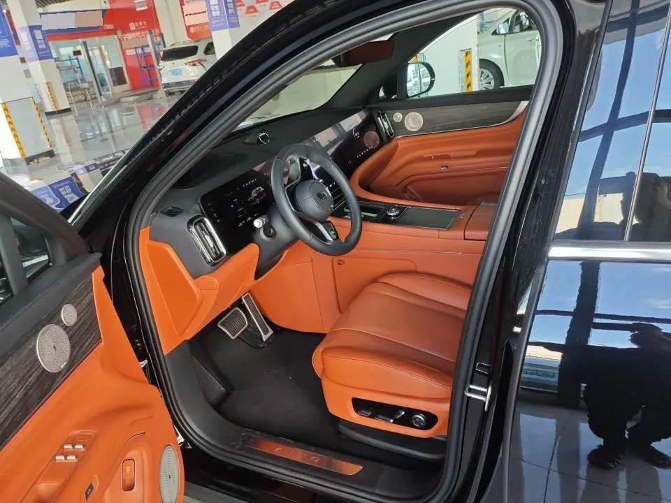 AITO 2025 AITO M9 extended range Ultra version 52kWh5 seat version automatic gear 3