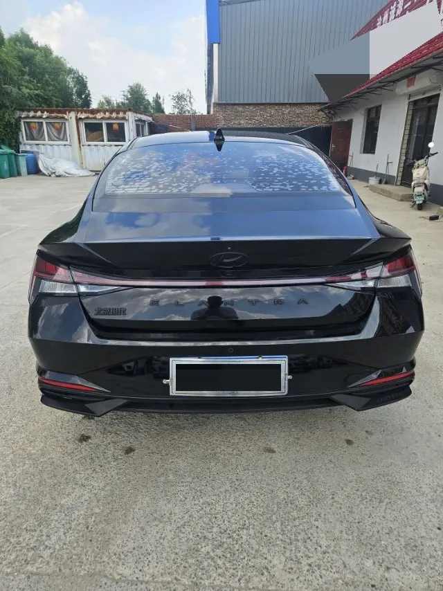Hyundai 2021 Elantra -3-compartment 1.5 stepless LUX premium automatic gear 4