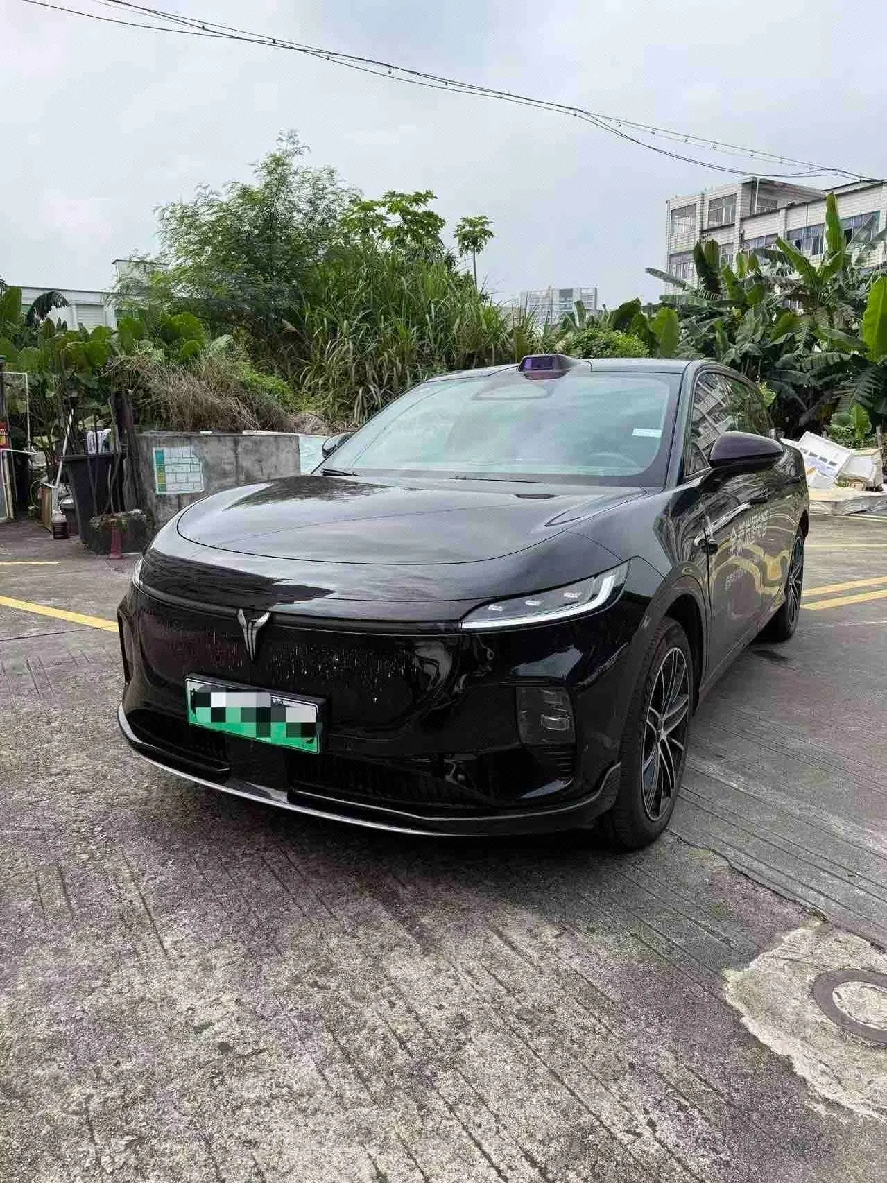 Voyah 2025 bosom friend four-wheel drive dry Kun version automatic gear - View 1