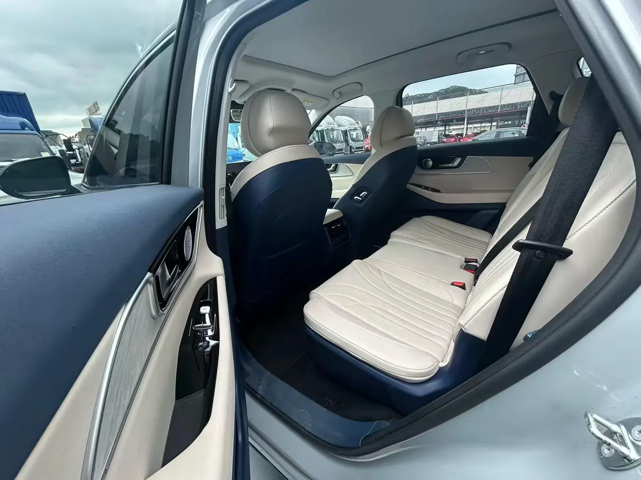 Chery 2025 Fengyun T9 C- DM 1.5T 120 Long Endurance Flagship PLUS7 Ternary Lithium Automatic Gear 3