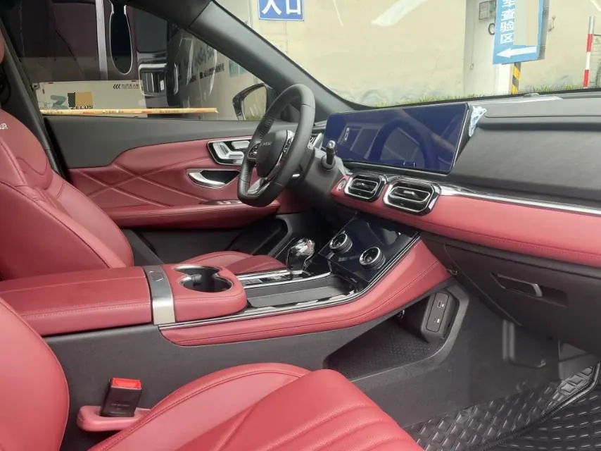 Jetour 2025 X70 PLUS 1.5T Deluxe Edition 5-seat Automatic Gear 7