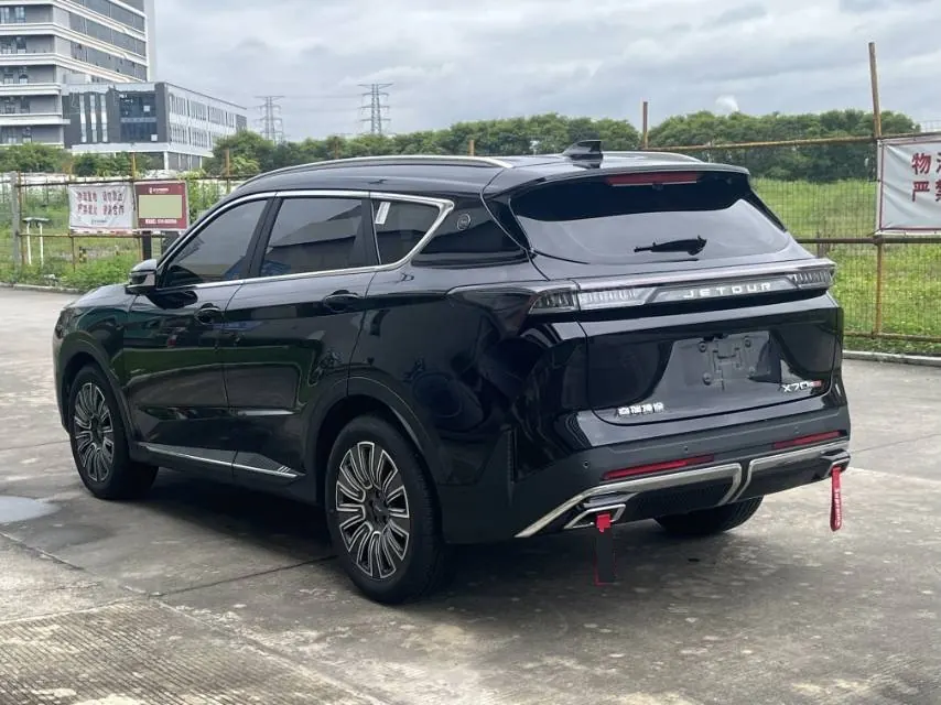 Jetour 2025 X70 PLUS 1.5T Deluxe Edition 5-seat Automatic Gear 9