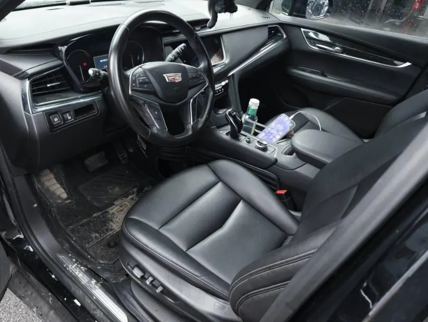 Cadillac 2021 XT5 2.0T 28T technical automatic gear 3