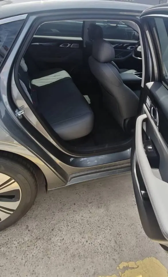 Geely Galaxy 2025 A7 EM-i 1.5 150km Discovery Edition Automatic Gear 2