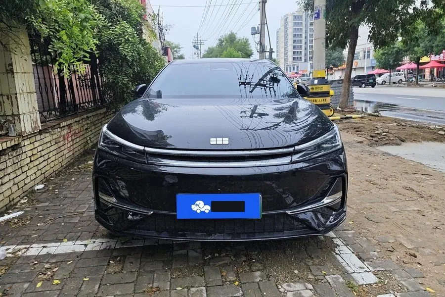 Geely Galaxy 2025 A7 EM-i 1.5 70km sailing version of automatic gear 2