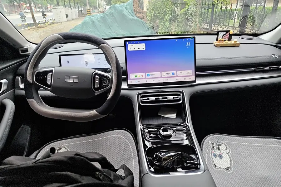 Geely Galaxy 2025 A7 EM-i 1.5 70km sailing version of automatic gear 4