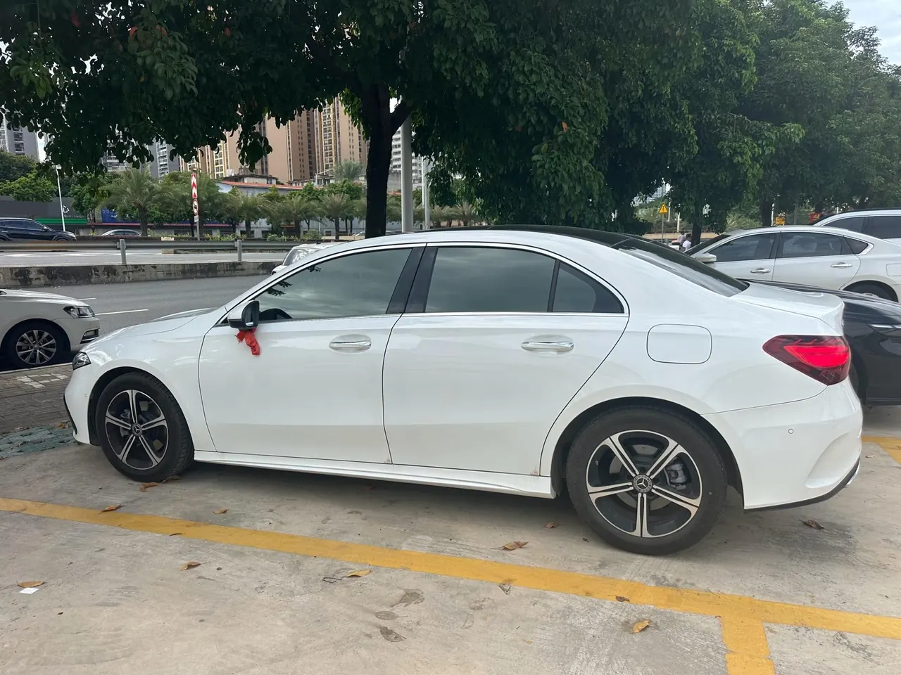 Mercedes Benz Class A 2025 A 200 L 1.3T Fashion Automatic Gear 7