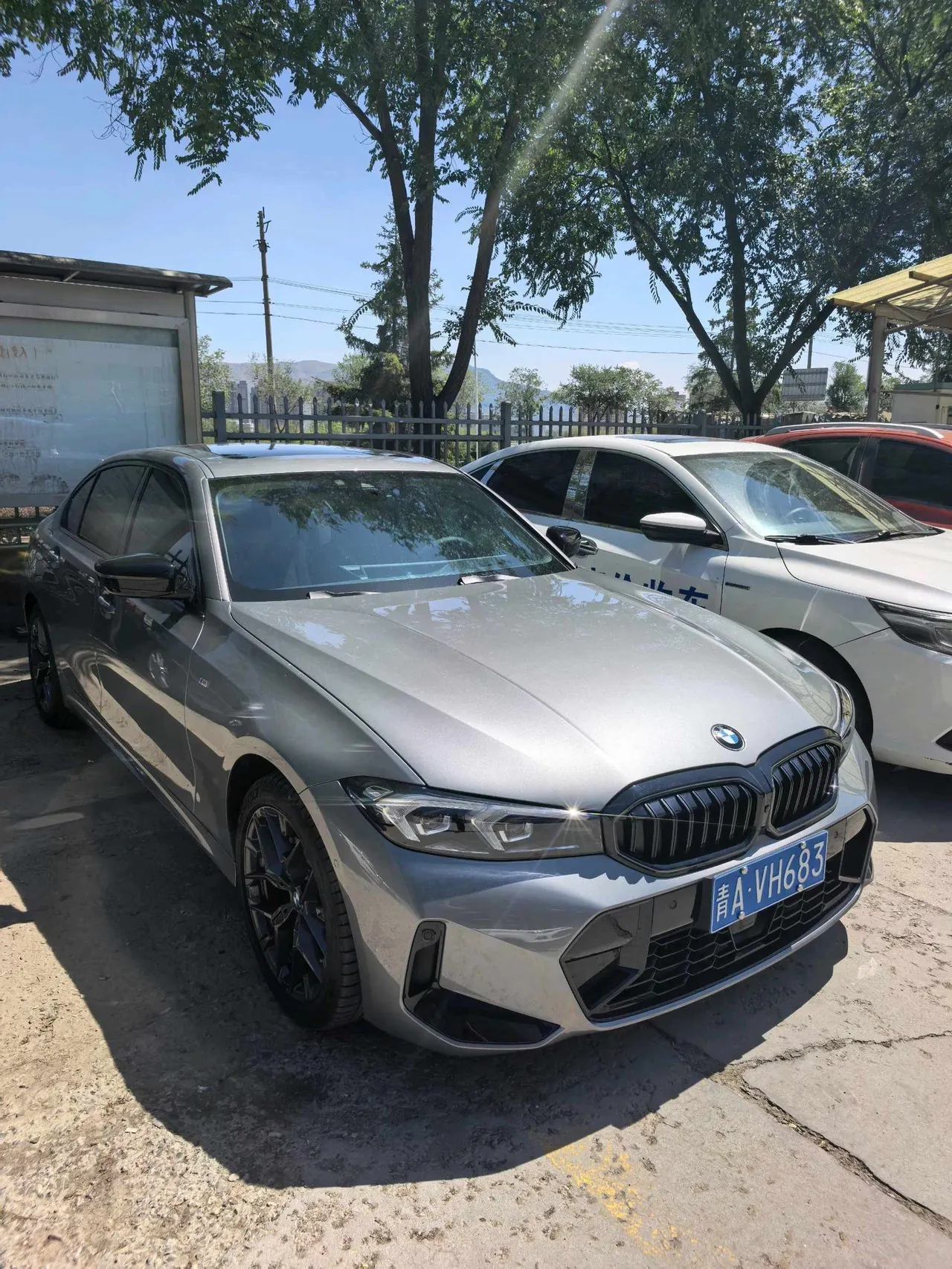 BMW 3 Series 2025 330Li 2.0T M Sports Obsidian Night Suit Automatic Gear 3