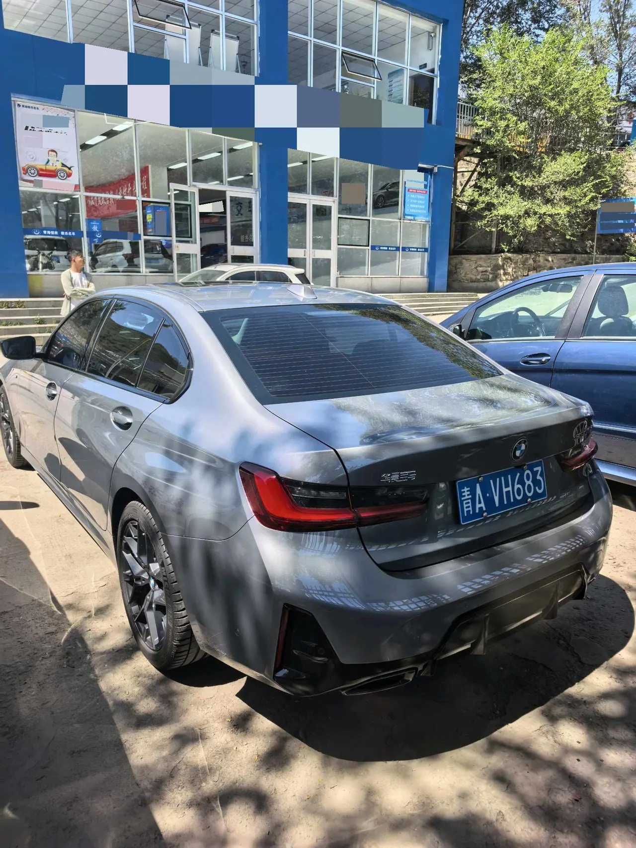 BMW 3 Series 2025 330Li 2.0T M Sports Obsidian Night Suit Automatic Gear 7