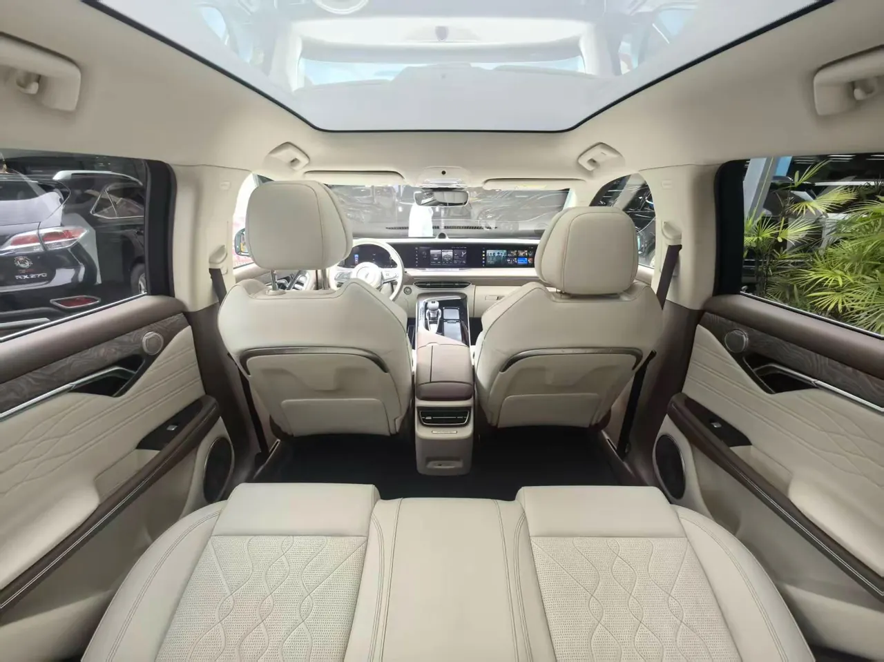 Voyah 2021 FREE four-wheel drive extended-range automatic gear 3