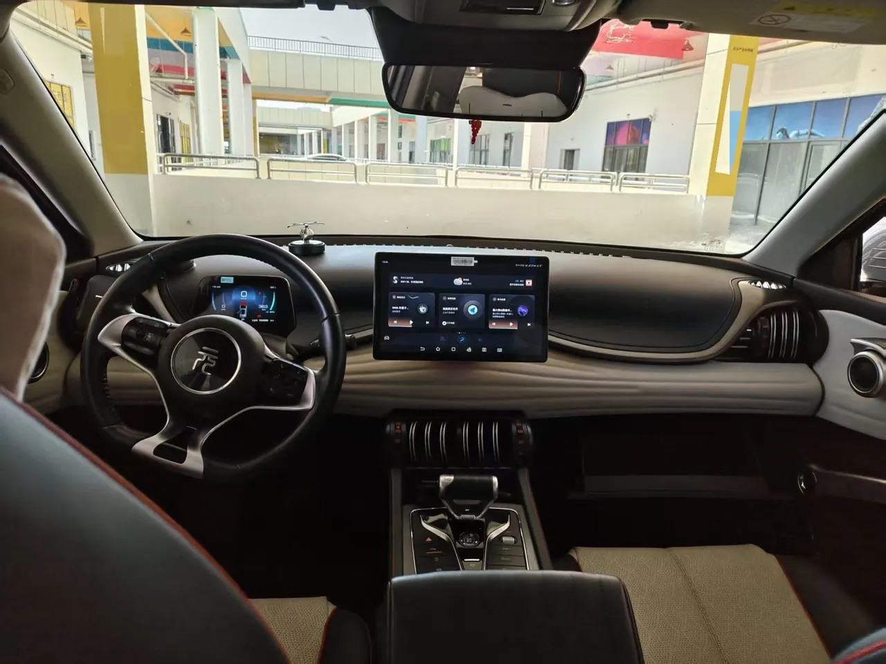 BYD Yuan PLUS 2022 Yuan PLUS 430KM Honorable Automatic Gear 3
