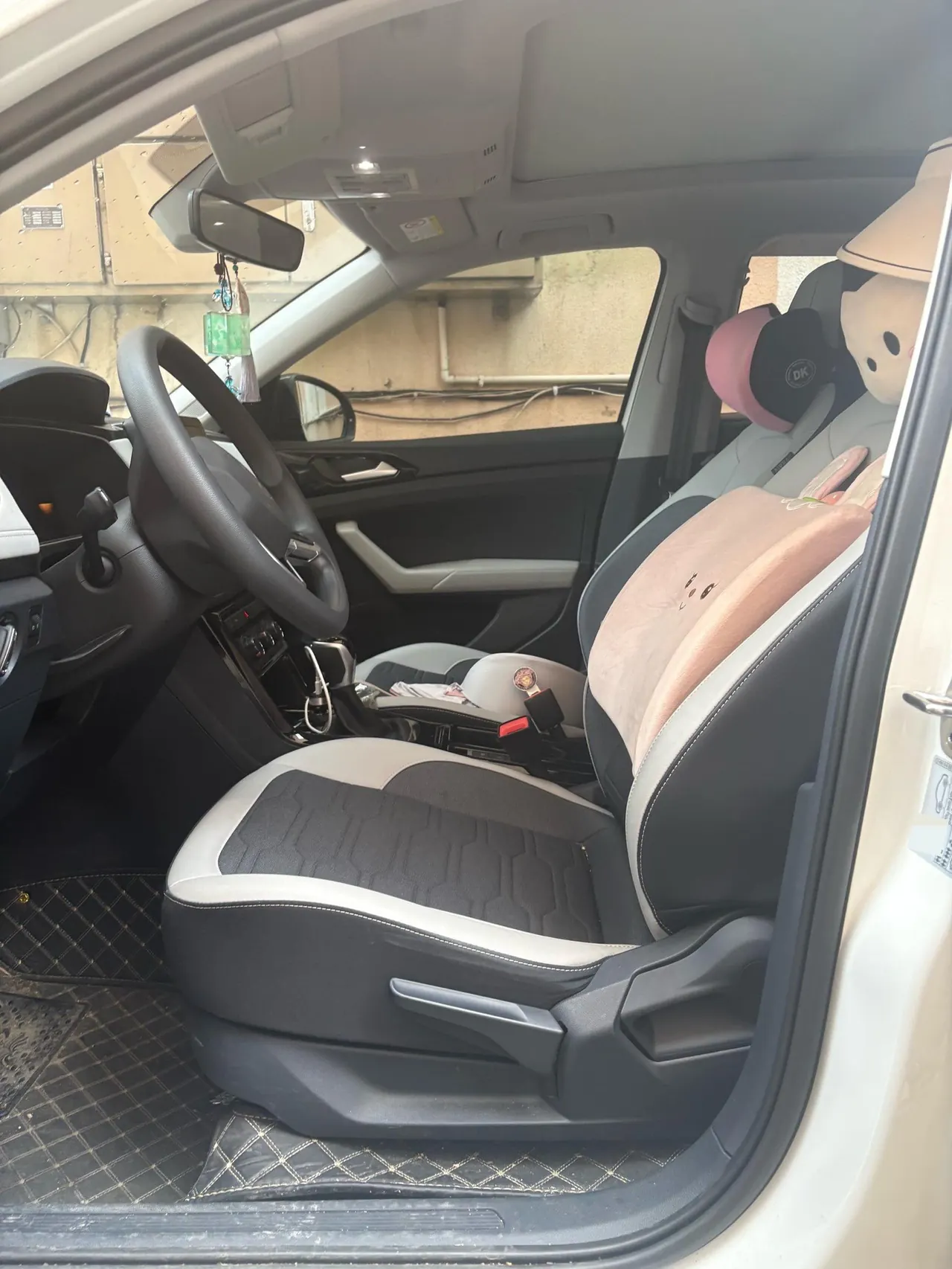 Volkswagen 2025 Tuyue Xinrui 1.5TSI 300TSI Sharp Edition Automatic Gear 6