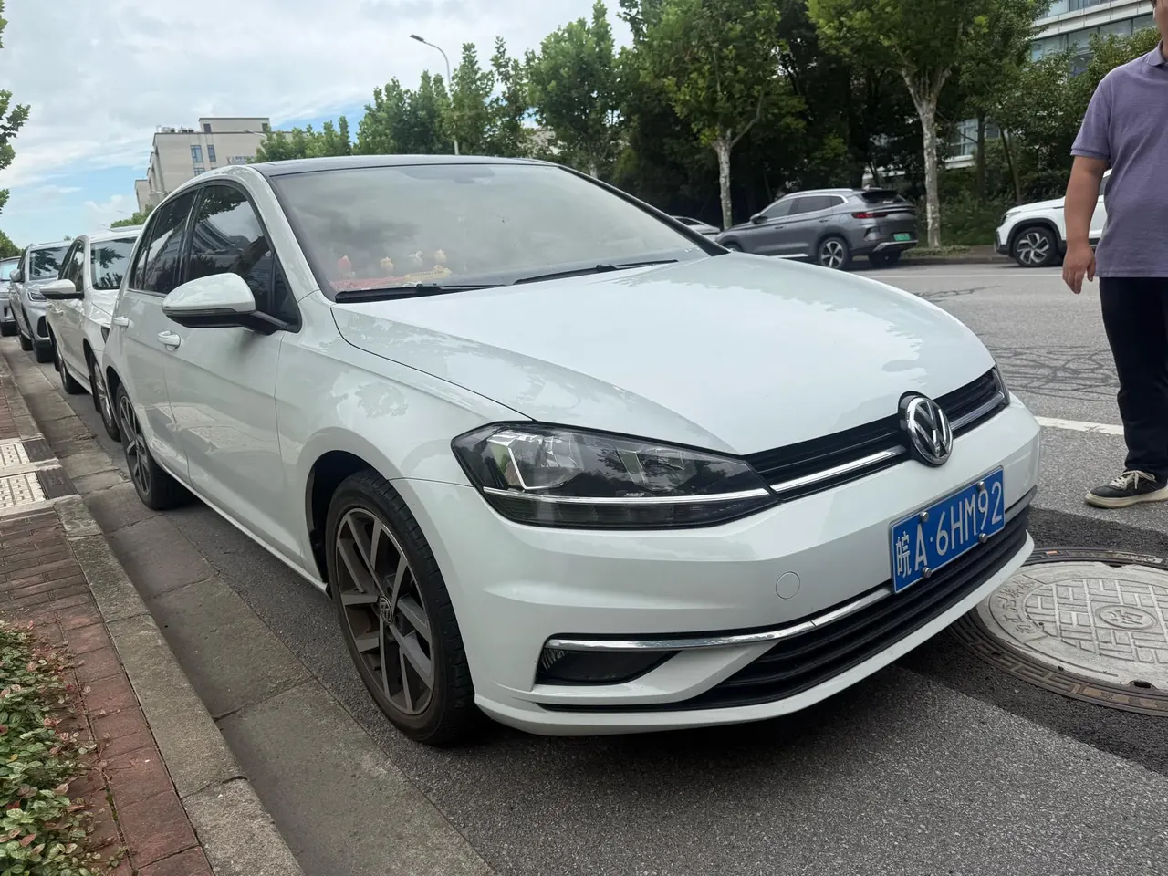 Volkswagen 2020 Golf 7 1.4TSI 280TSI Beloved Edition Deluxe Automatic 2