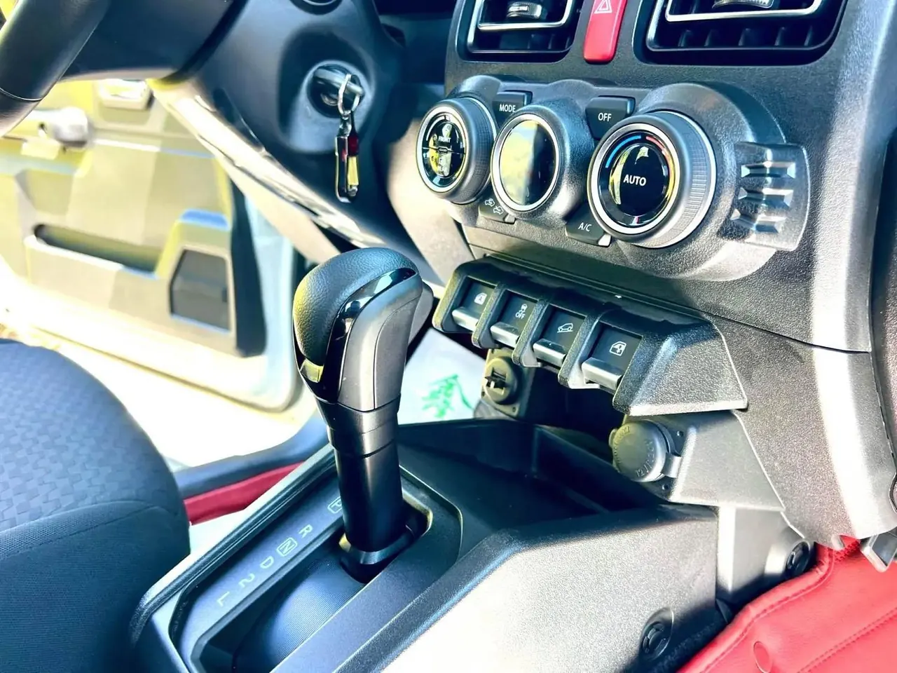 Suzuki Jimny (Imported) 2025 Jimny 1.5 Four-wheel Drive Automatic Gear 4
