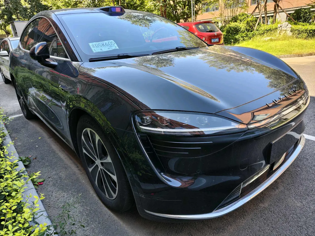 Intellectual 2025 R 7 251km Max Automatic Gear 5