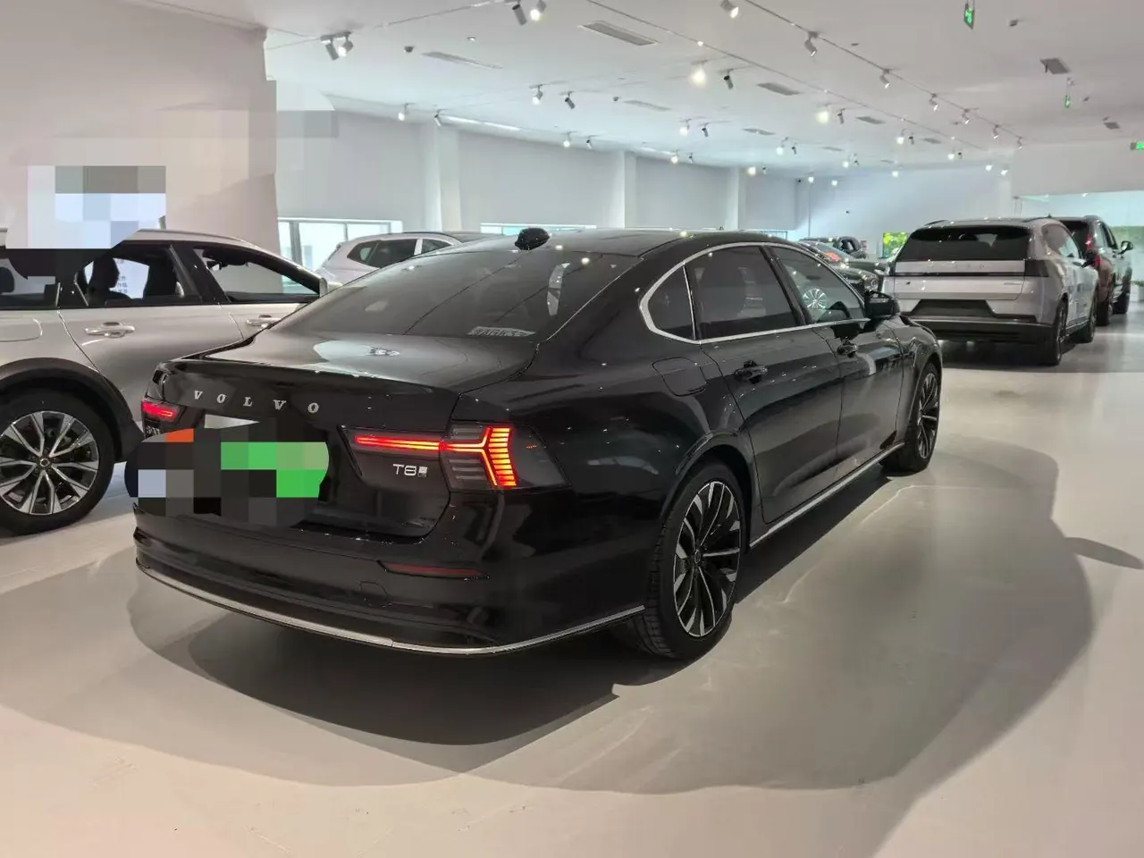 Volvo XC90 (Imported) 2025 XC90 RECHARGE 2.0T T8 Zhizun Deluxe Edition 7-seat (Modified) Automatic Gear 3