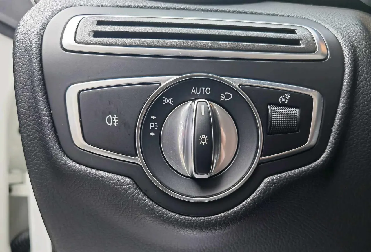 Mercedes Benz 2020 GLC 300 L 4MATIC 2.0T Dynamic (Modified) Automatic Gear 19