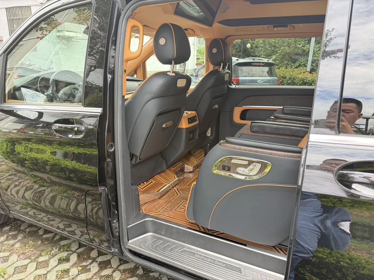 Mercedes Benz V 2020V 260 L 2.0T Deluxe Edition Automatic Gear 6