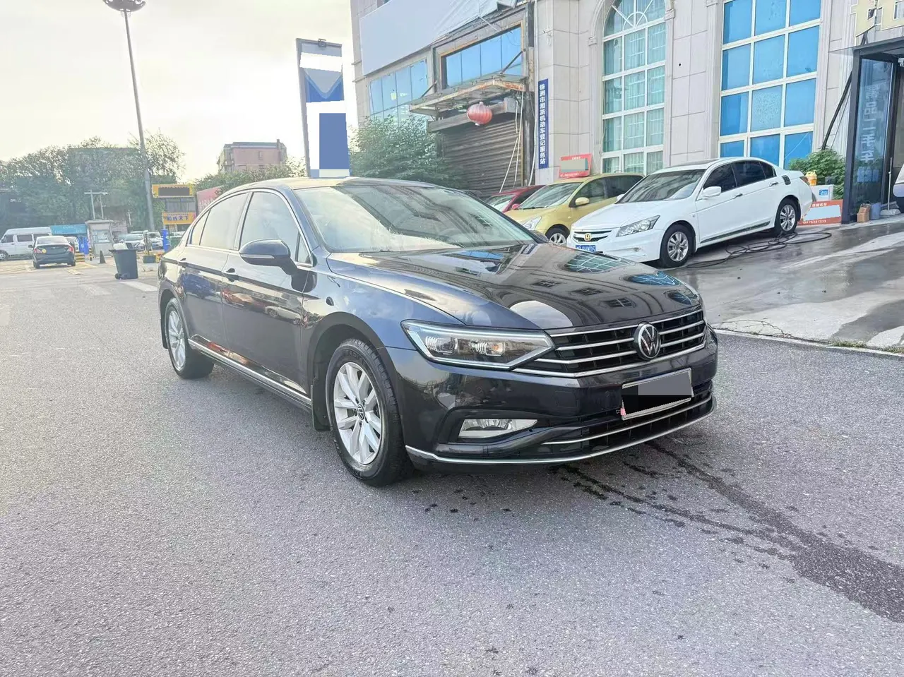 Volkswagen 2020 Magotan 1.4TSI 280TSI Comfortable Automatic 3