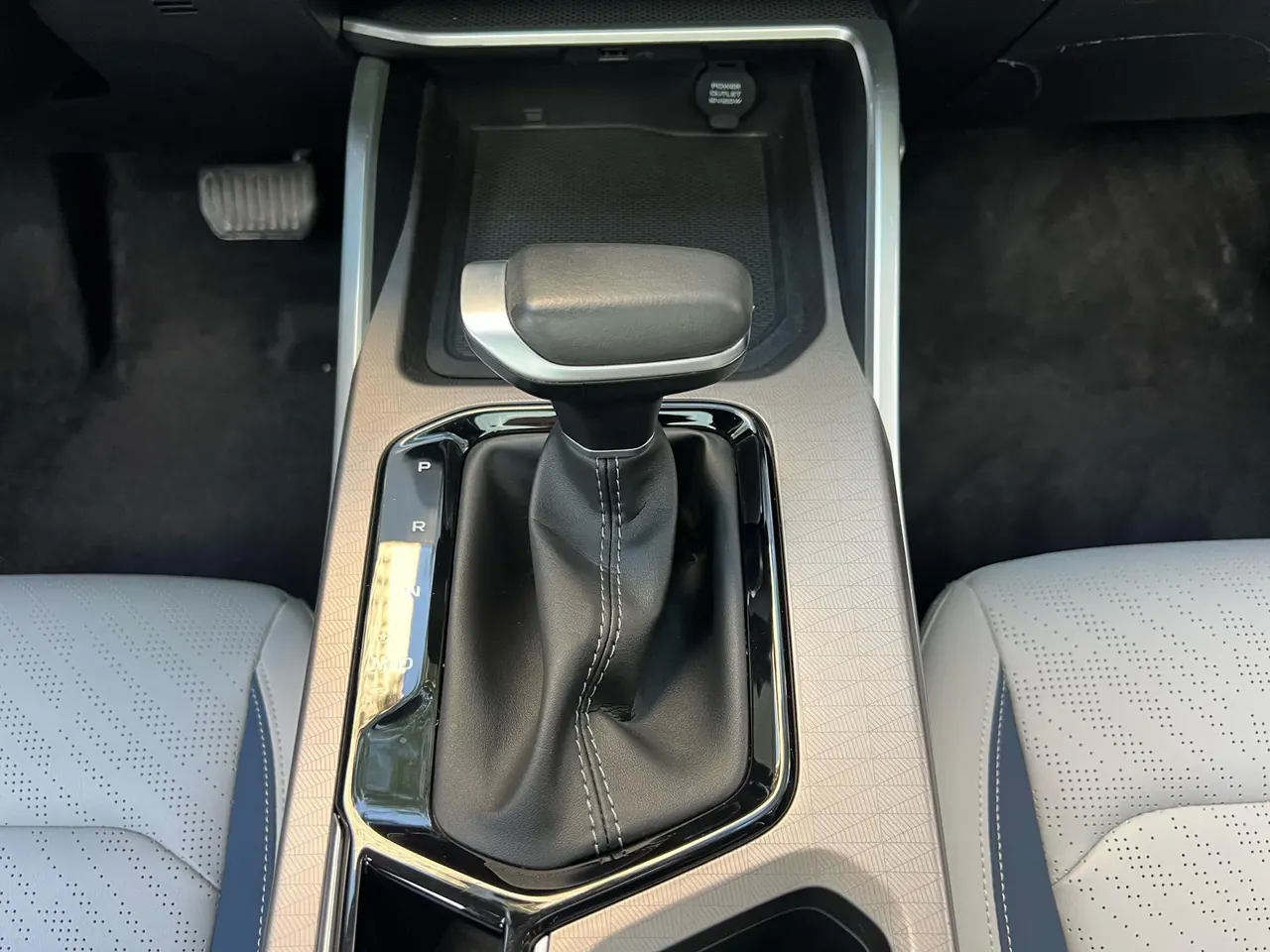 Geely 2022 Emgrand-Sanxiang 1.5 Stepless Noble Automatic Transmission 10