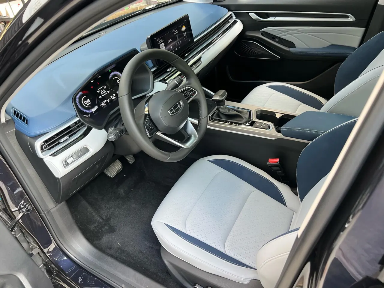 Geely 2022 Emgrand-Sanxiang 1.5 Stepless Noble Automatic Transmission 8