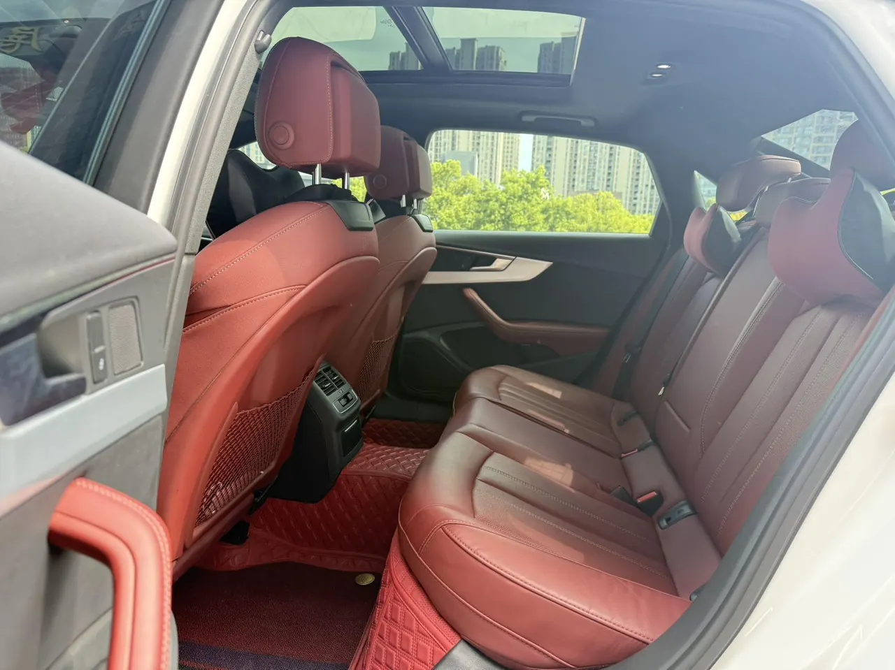 Audi 2022 A4L 2.0TFSI 40TFSI Deluxe Dynamic Automatic 7