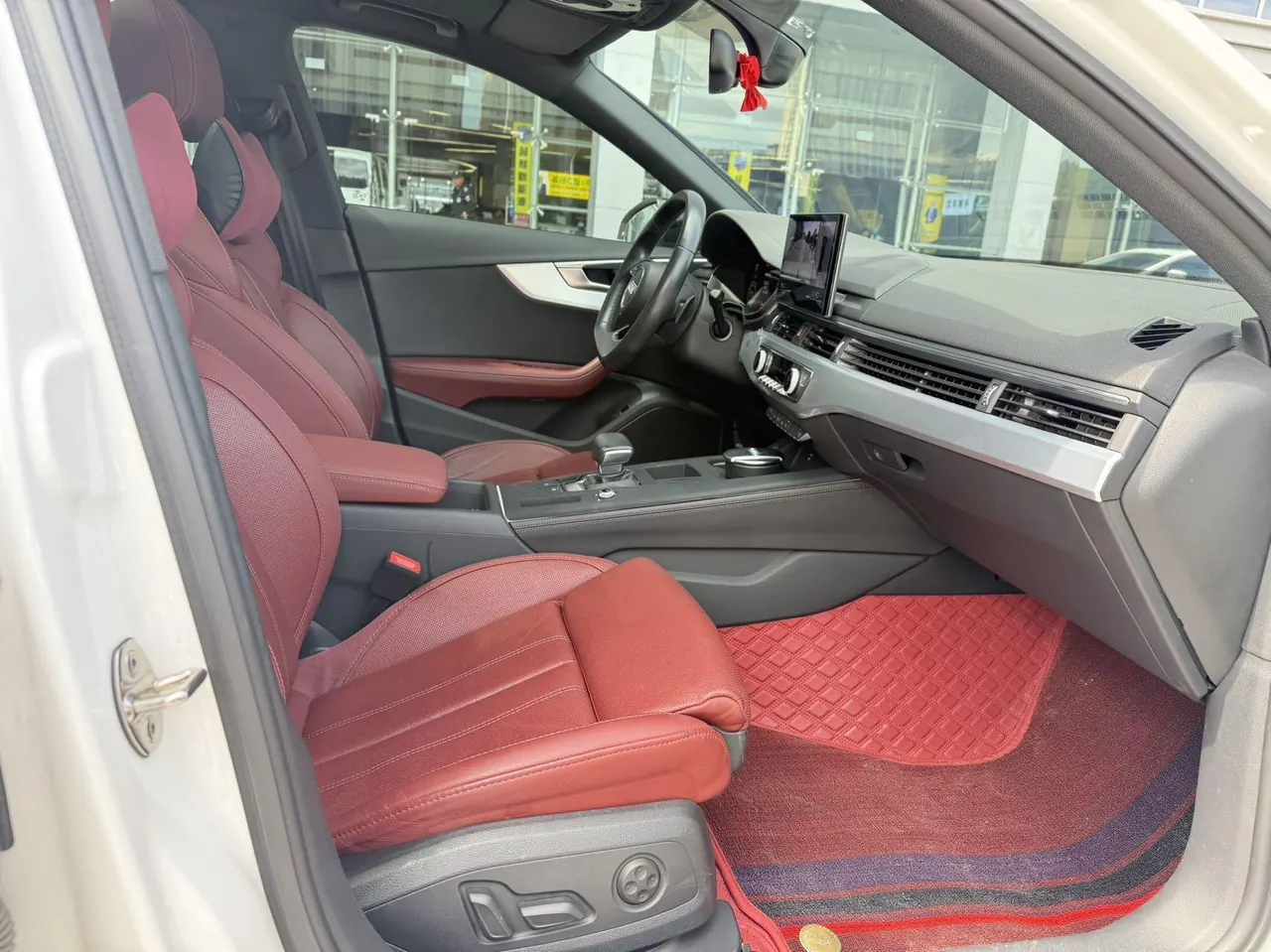 Audi 2022 A4L 2.0TFSI 40TFSI Deluxe Dynamic Automatic 9