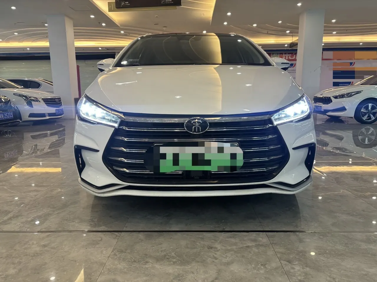 BYD Song MAX New Energy 2022 Song MAX DM-i 1.5 Stepless 105KM Honorable Automatic Gear 2