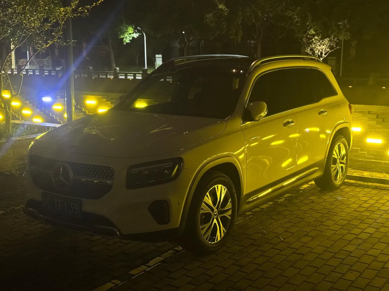 Open image lightbox: Mercedes Benz 2025 GLB 220 48V 2.0T Sporty Model Automatic